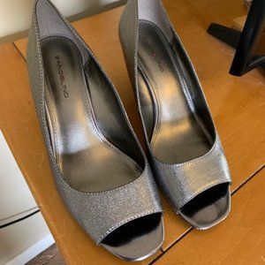 Bandolino dressy wedge